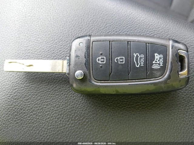 2023 HYUNDAI ELANTRA SE 11