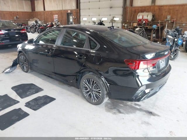 2024 KIA FORTE GT-LINE 3