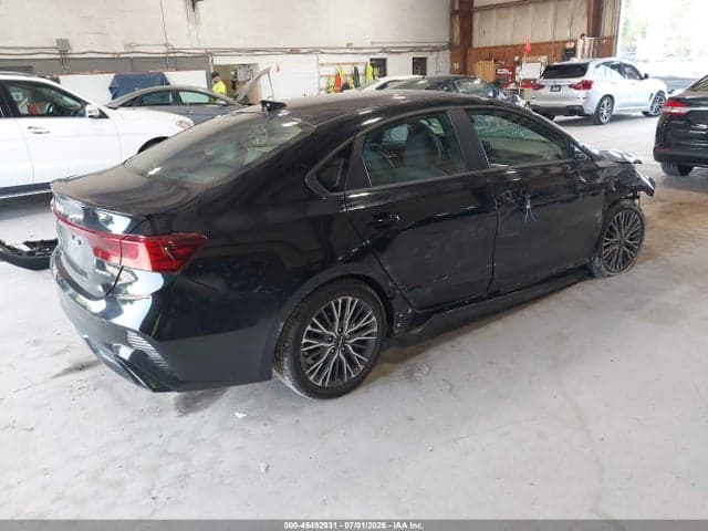 2024 KIA FORTE GT-LINE 4