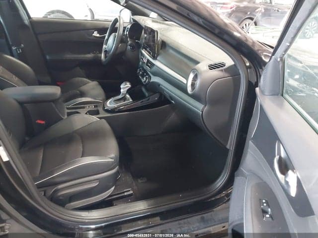 2024 KIA FORTE GT-LINE 5