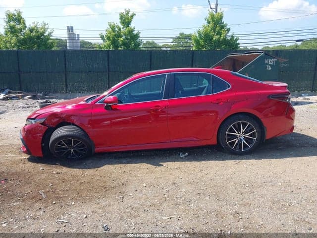 2021 TOYOTA CAMRY SE AWD 14