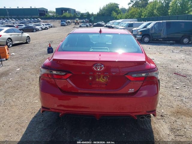 2021 TOYOTA CAMRY SE AWD 16