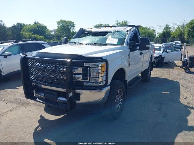 2017 FORD F-350 XL/XLT 2