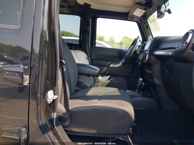 2017 JEEP WRANGLER UNLIMITED SAHARA 5