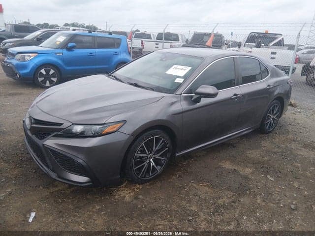 2022 TOYOTA CAMRY SE 2