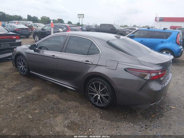 2022 TOYOTA CAMRY SE 3