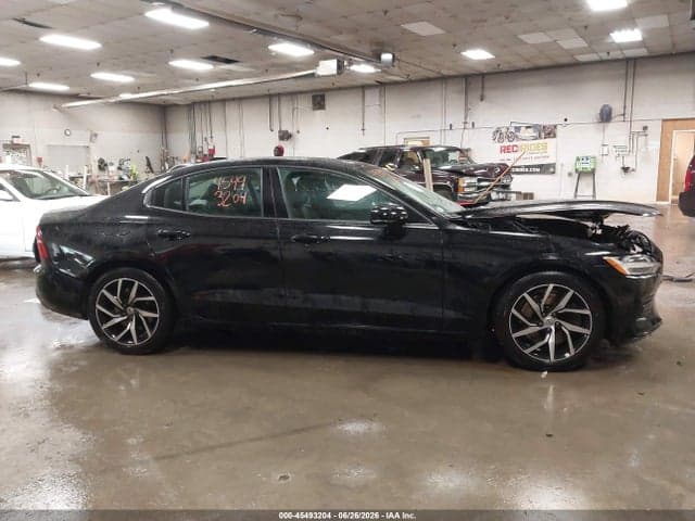 2019 VOLVO S60 T6 MOMENTUM 13