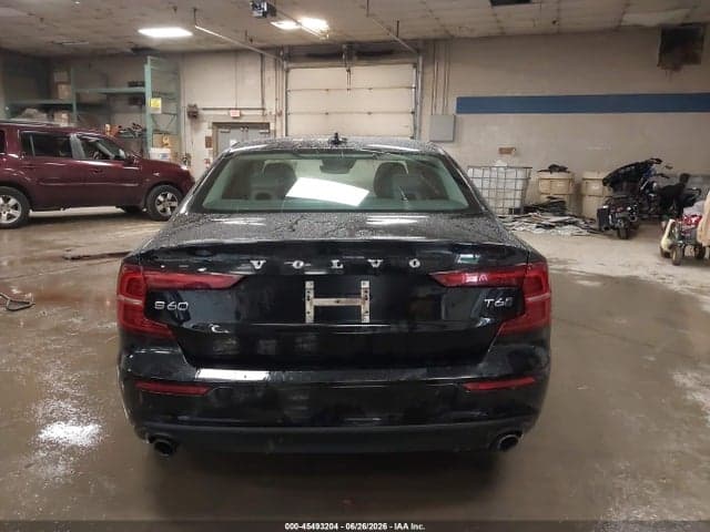 2019 VOLVO S60 T6 MOMENTUM 16
