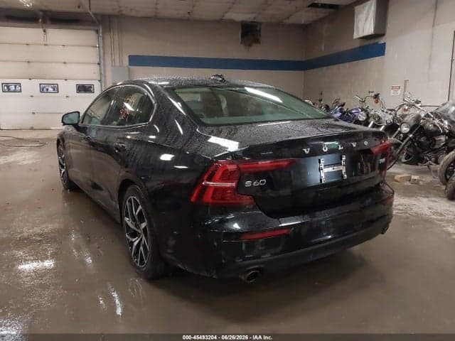2019 VOLVO S60 T6 MOMENTUM 3