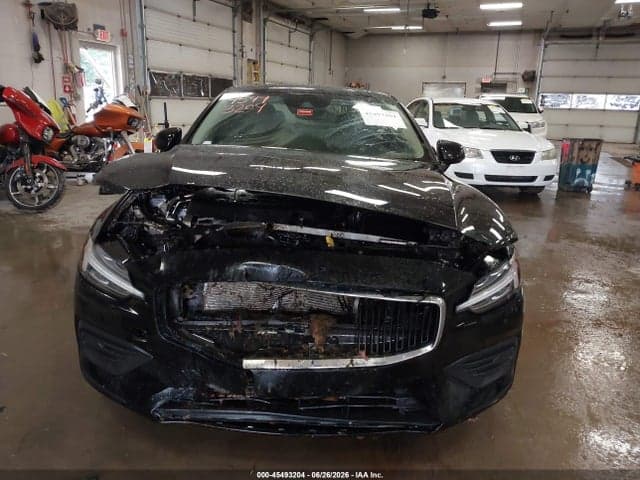 2019 VOLVO S60 T6 MOMENTUM 6