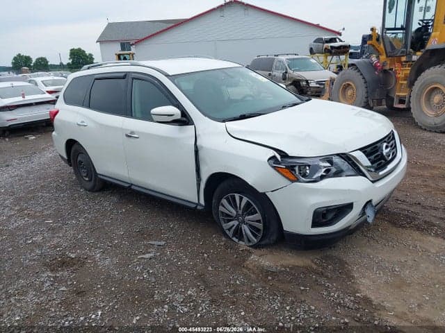 2019 NISSAN PATHFINDER SV 1