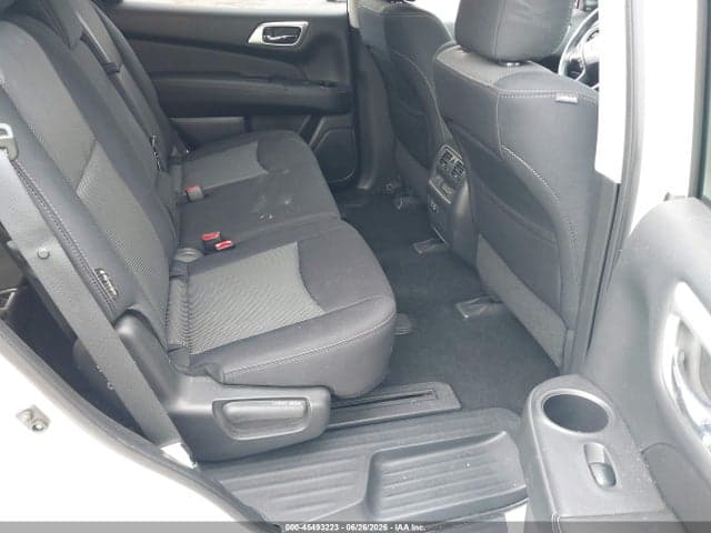 2019 NISSAN PATHFINDER SV 8