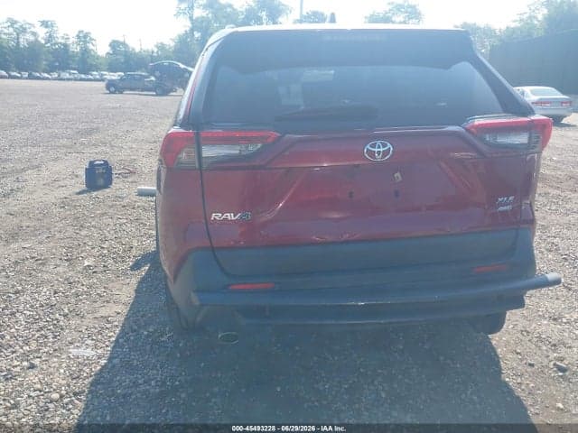 2020 TOYOTA RAV4 XLE PREMIUM 6