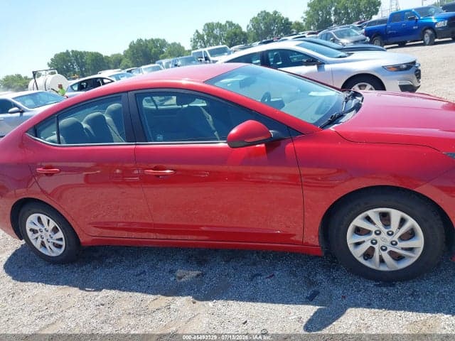 2019 HYUNDAI ELANTRA SE 13