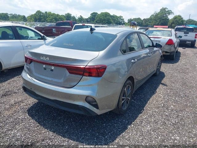 2024 KIA FORTE LXS 4