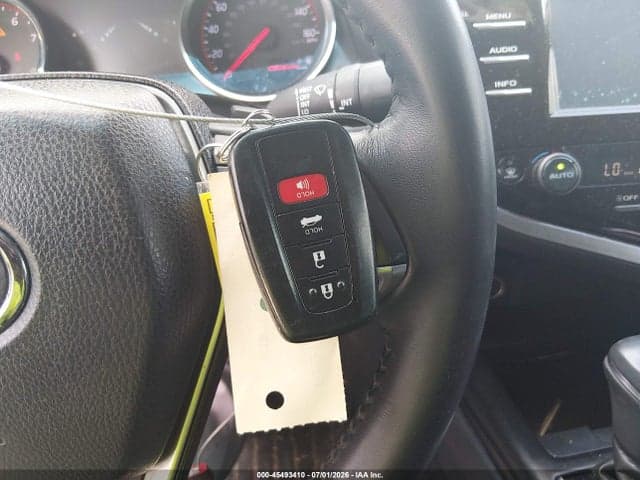 2018 TOYOTA CAMRY XSE 11