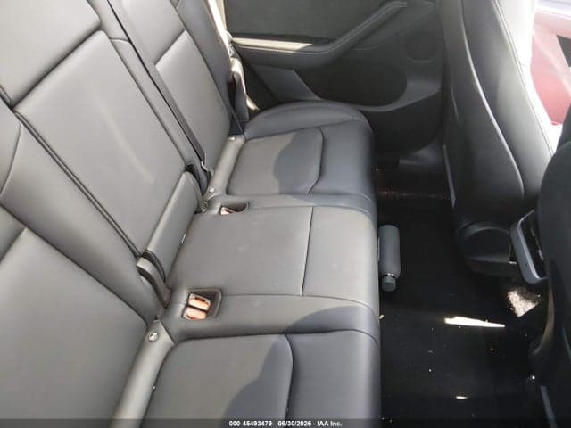 2023 TESLA MODEL Y 8