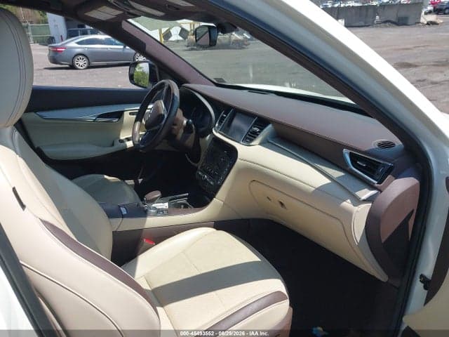 2019 INFINITI QX50 ESSENTIAL 5