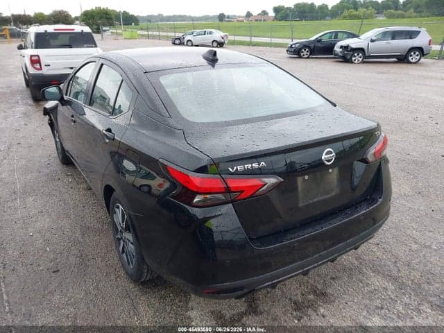 2021 NISSAN VERSA SV XTRONIC CVT 3