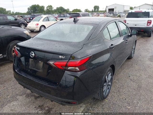 2021 NISSAN VERSA SV XTRONIC CVT 4