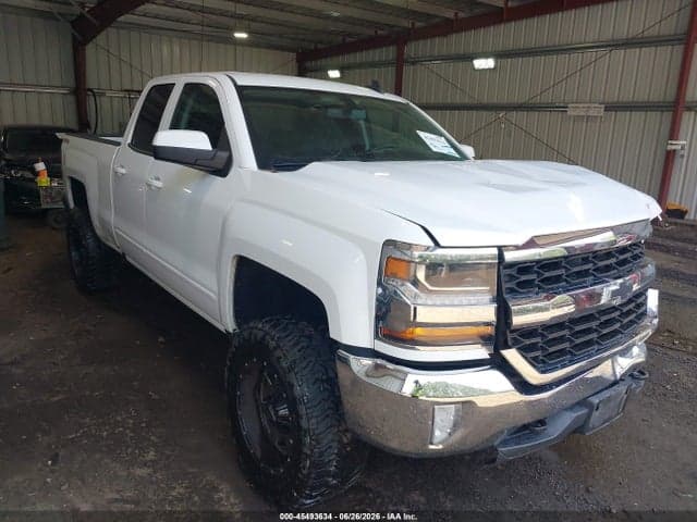 2017 CHEVROLET SILVERADO 1500 LT - 1