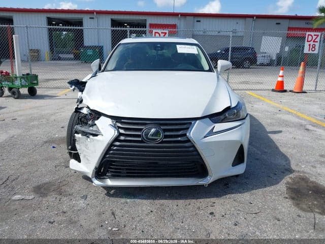 2018 LEXUS IS 300 12