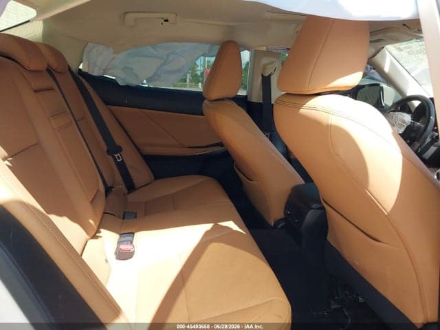 2018 LEXUS IS 300 8