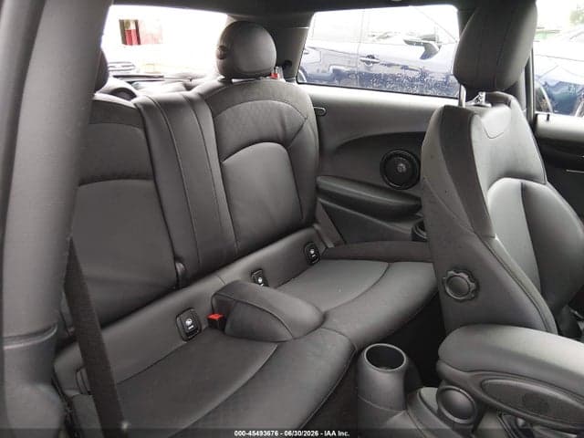 2024 MINI HARDTOP COOPER S 8