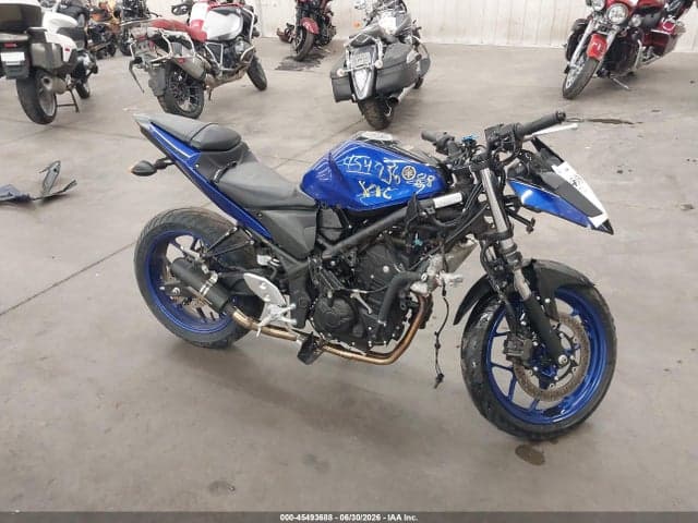 2018 YAMAHA YZFR3 13