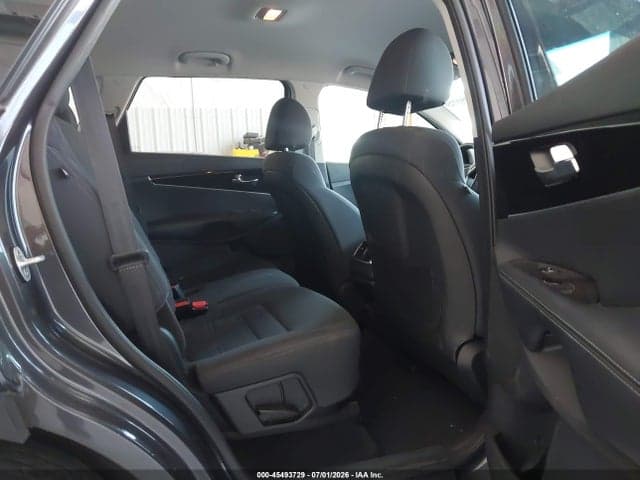 2019 KIA SORENTO 2.4L LX 8