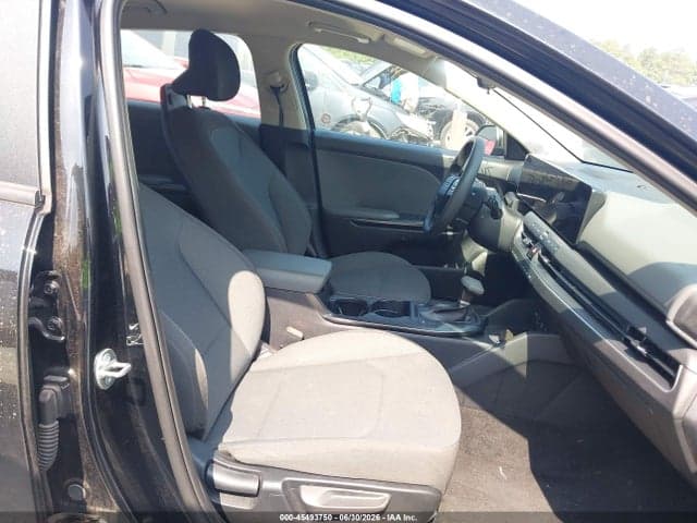 2025 KIA K4 LXS 5