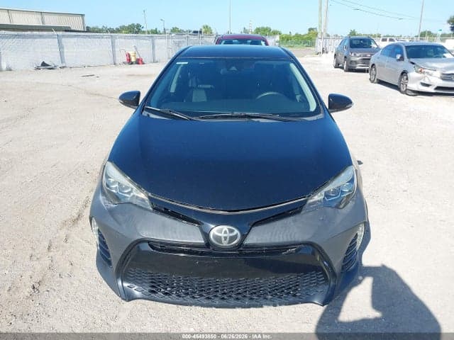 2017 TOYOTA COROLLA SE 12