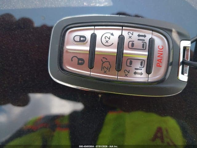 2025 CHRYSLER PACIFICA SELECT 11