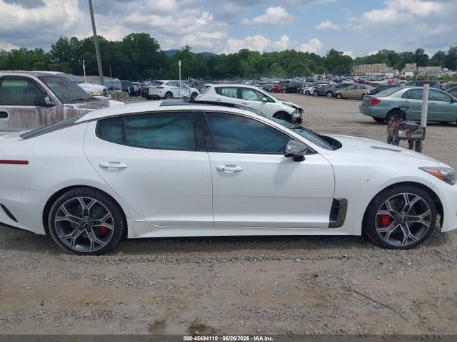 2018 KIA STINGER GT1 13