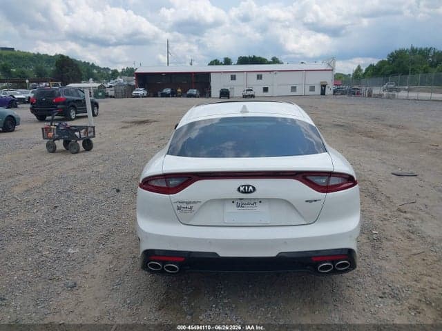 2018 KIA STINGER GT1 16