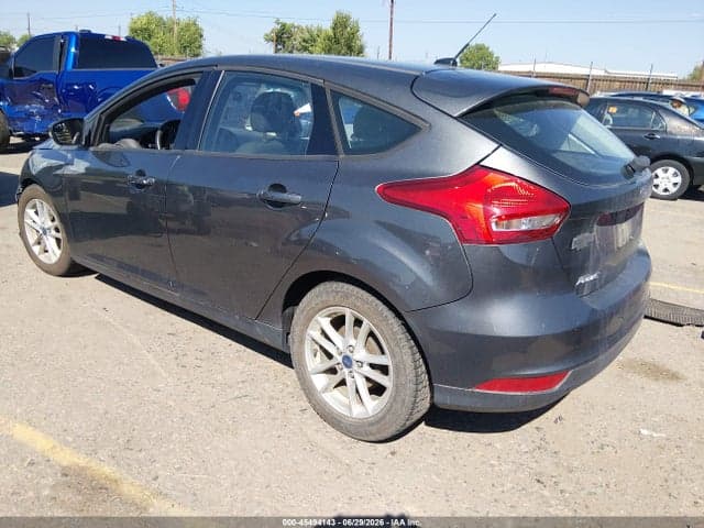 2017 FORD FOCUS SE 3