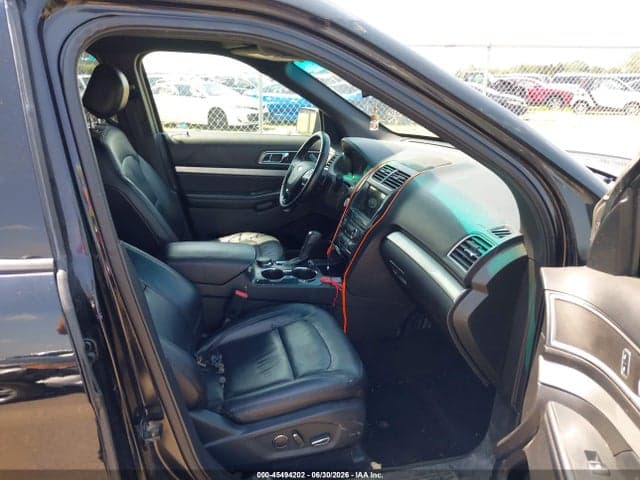 2017 FORD EXPLORER XLT 5