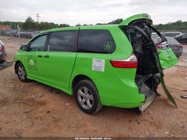 2019 TOYOTA SIENNA L 7 PASSENGER 3