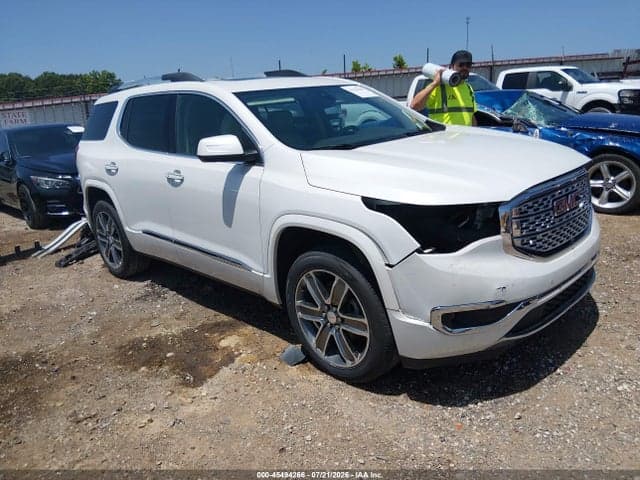 2017 GMC ACADIA DENALI 1