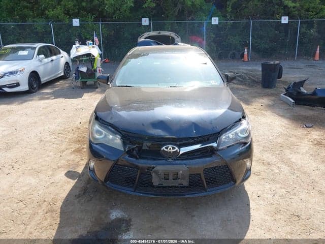 2017 TOYOTA CAMRY SE 13