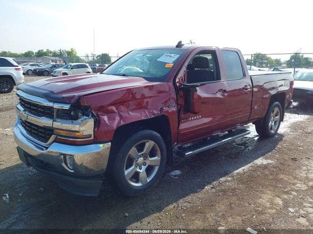 2017 CHEVROLET SILVERADO 1500 LT 2