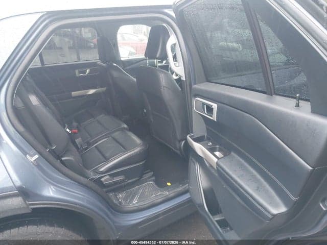 2021 FORD EXPLORER XLT 8