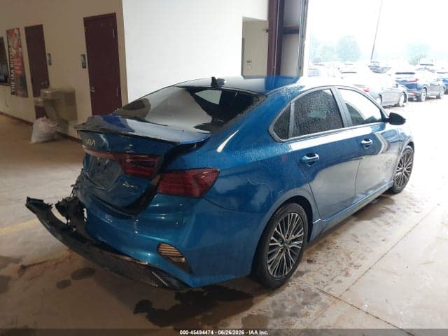 2023 KIA FORTE GT-LINE 4