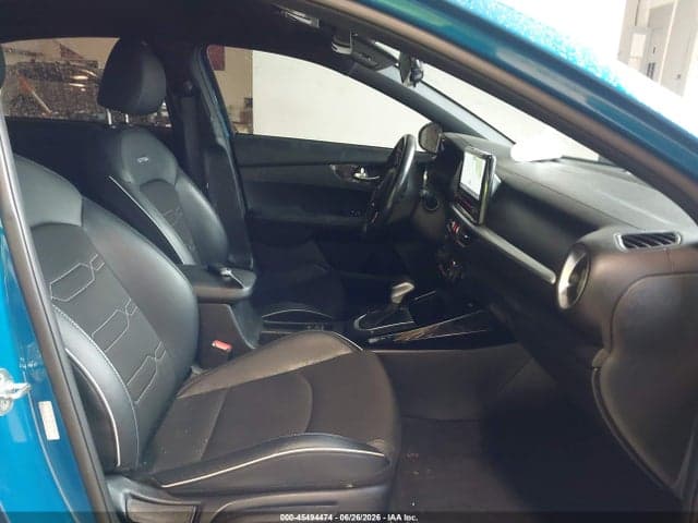2023 KIA FORTE GT-LINE 5