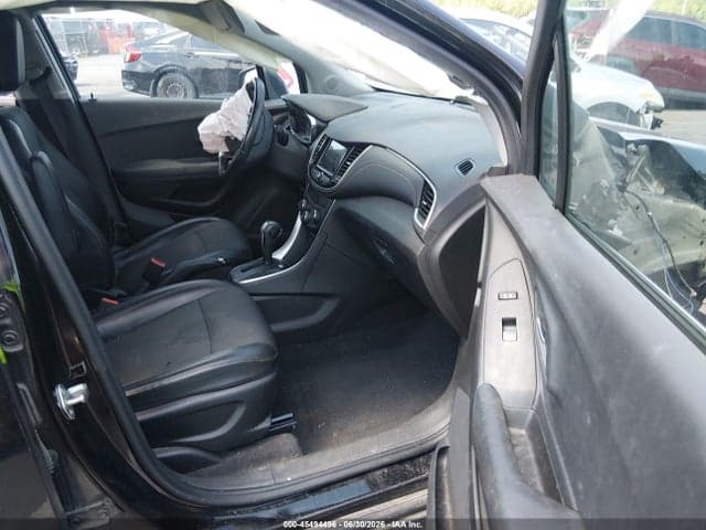 2019 CHEVROLET TRAX LT 5