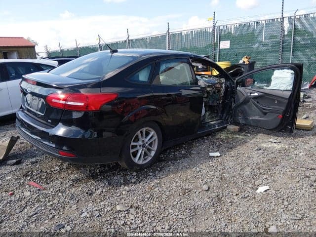 2017 FORD FOCUS SE 4