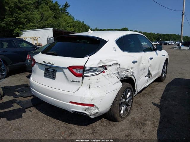 2020 MASERATI LEVANTE S 4