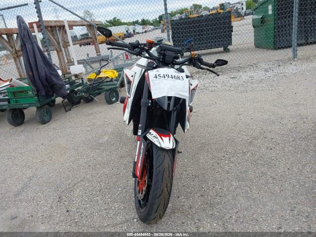 2020 KTM 1290 SUPER DUKE R 5