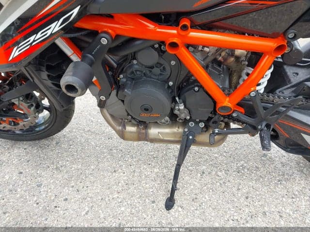 2020 KTM 1290 SUPER DUKE R 9