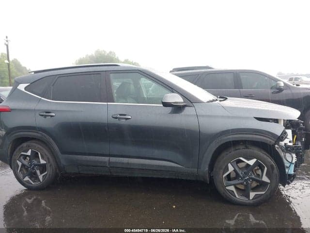 2024 KIA SELTOS EX 14